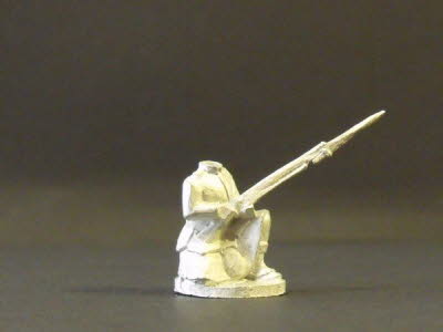 lbb18 highlander kneeling at the ready
